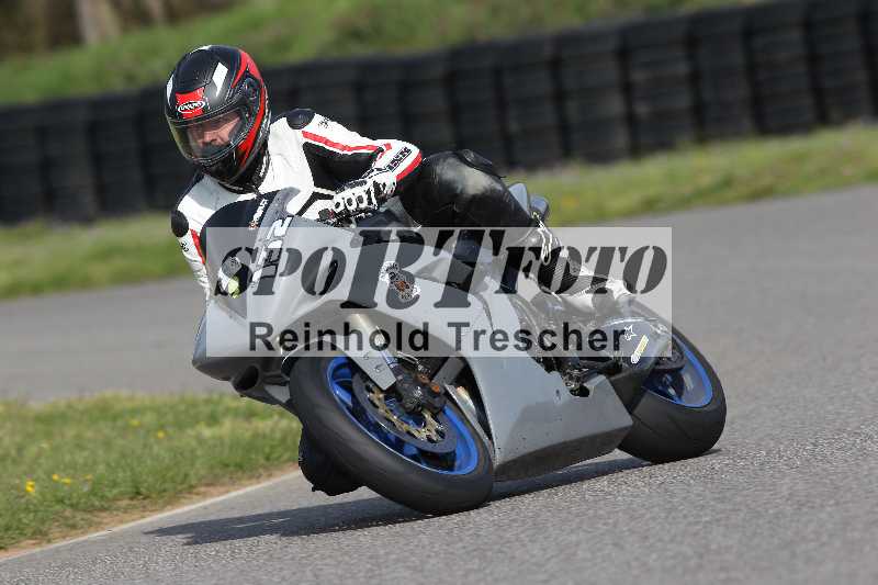 /Archiv-2023/06 10.04.2023 Moto Club Anneau du Rhin/Blanc-Novice/132